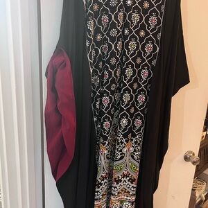 SOLD SOLD SOLD SOLD 
Black burgendy and Multicolor Patterned abaya kaftan